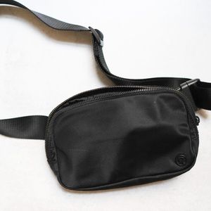 Lululemon fanny pack (everywhere belt bag)